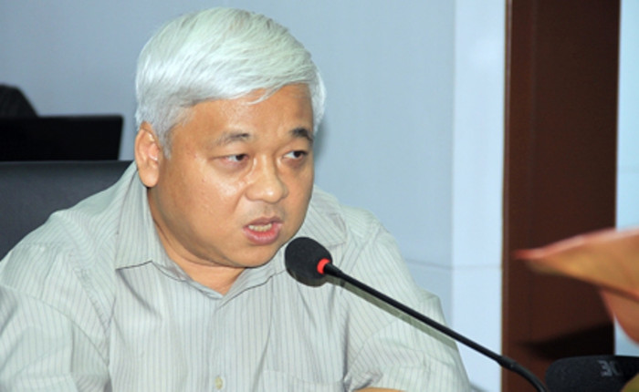 "Bầu Kiên" tạo áp lực, dọa cách chức để cấp dưới làm theo chỉ đạo của mình.