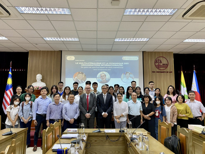 Khoa Luật Quốc tế, Trường Đại học Luật, Đại học Quốc gia Hà Nội thường xuyên tổ chức các tọa đàm, hội thảo chuyên đề ngành Luật Thương mại Quốc tế. Ảnh: NVCC