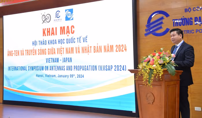 Khai mạc Hội thảo Khoa học Quốc tế về Ăng-ten và Truyền sóng giữa Việt Nam và Nhật Bản VJISAP 2024.