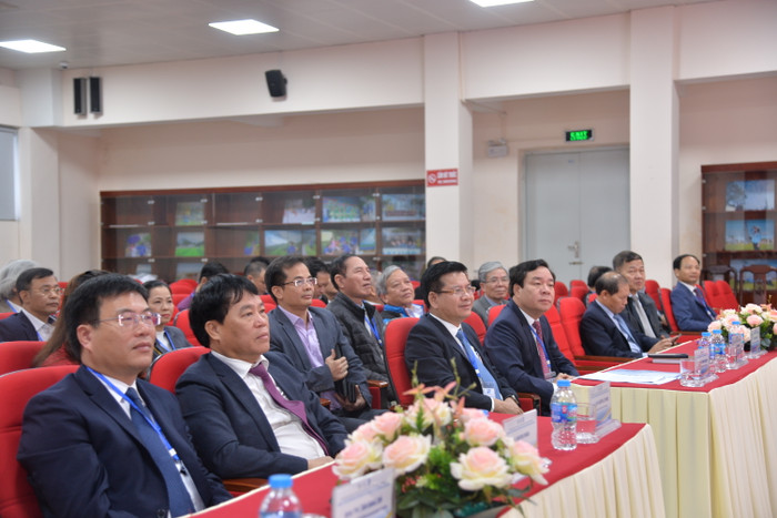 Các đại biểu, chuyên gia tham dự khai mạc Hội thảo. Các đại biểu, chuyên gia tham dự khai mạc Hội thảo.