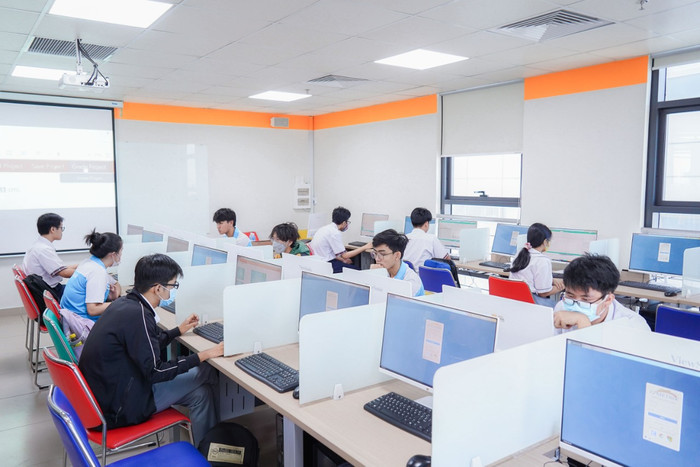 Sinh viên Trường Đại học Kinh tế - Tài chính Thành phố Hồ Chí Minh. Ảnh: NTCC Sinh viên Trường Đại học Kinh tế - Tài chính Thành phố Hồ Chí Minh. Ảnh: NTCC