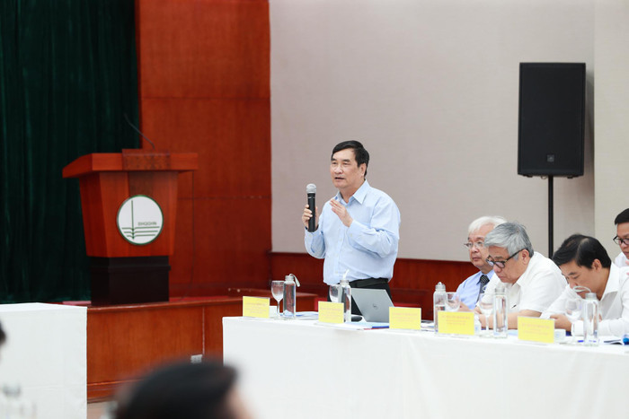 Giáo sư Đào Trọng Thi cho rằng, tinh thần Luật Giáo dục đại học cũng mong muốn quyền tự chủ phải ngày càng cao. (Ảnh: VNU)