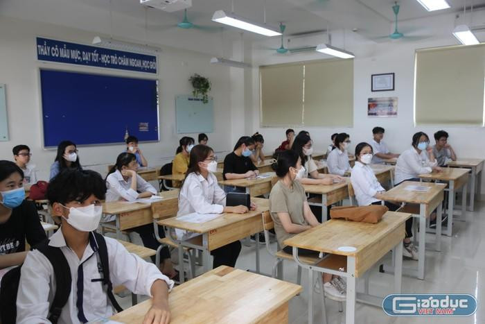 Bộ Giáo dục và Đào tạo đã phê duyệt thêm chứng chỉ tiếng Anh và tiếng Nhật. (Ảnh minh hoạ: Ngọc Ánh)