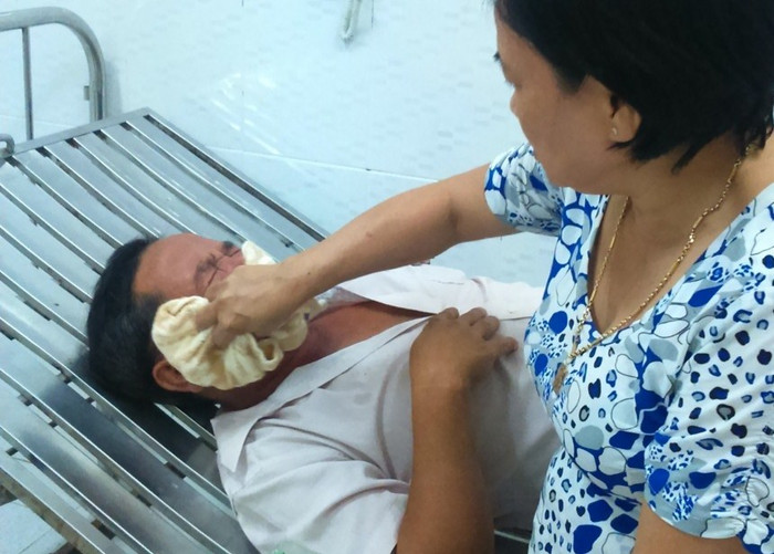 Ông Xuân đang điều trị tại bệnh viện. Ảnh TL Ông Xuân đang điều trị tại bệnh viện. Ảnh TL