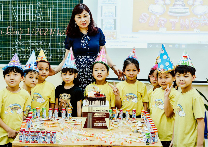 Cô Nguyễn Thị Vân Anh, Tổ trưởng chuyên môn khối 1 Trường Tiểu học Thị trấn Yên Viên (huyện Gia Lâm, Hà Nội). (Ảnh NVCC) Cô Nguyễn Thị Vân Anh, Tổ trưởng chuyên môn khối 1 Trường Tiểu học Thị trấn Yên Viên (huyện Gia Lâm, Hà Nội). (Ảnh NVCC)