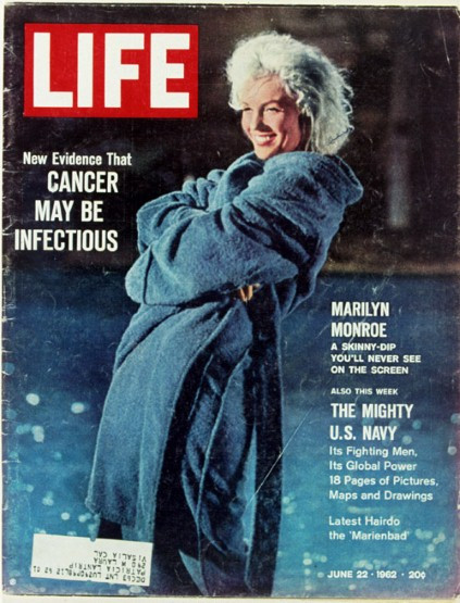 Bức ảnh trên trang bìa tạp chí Life phát hành ngày 22 tháng 6 năm 1962, một thời gian rất ngắn trước khi Marilyn mất
