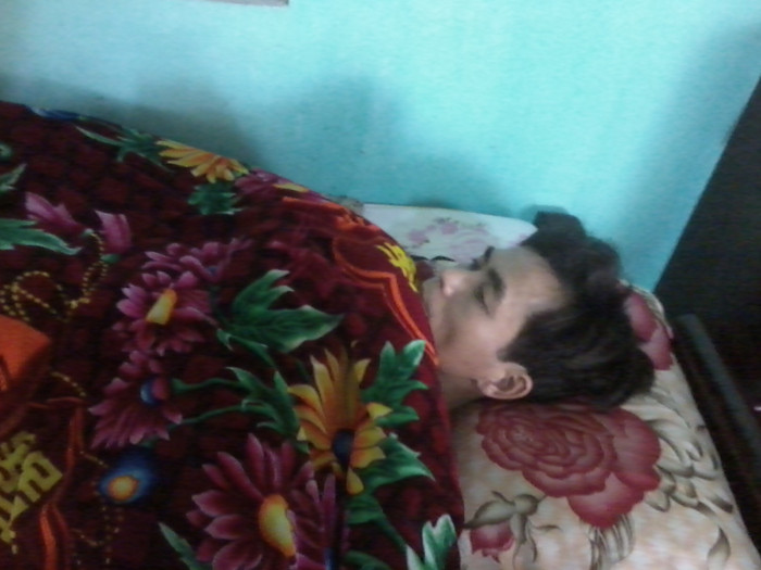 Chú Đỗ Khắc Dũng vì làm việc lao lực nên kiệt sức và ốm nặng