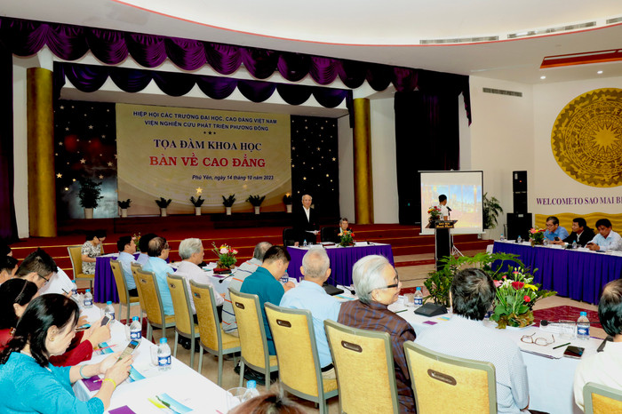 Vấn đề về cao đẳng nhận được sự quan tâm của nhiều chuyên gia, nhà khoa học Vấn đề về cao đẳng nhận được sự quan tâm của nhiều chuyên gia, nhà khoa học