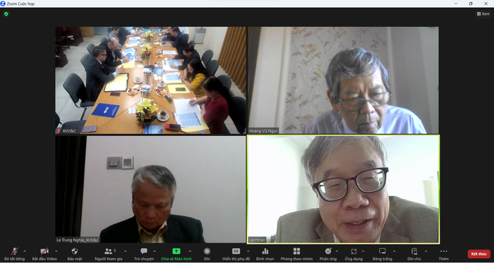 Tiến sĩ Vũ Ngọc Hoàng (trên cùng bên phải) nêu 2 vấn đề lớn trong nội dung hợp tác giữa hai bên. Tiến sĩ Vũ Ngọc Hoàng (trên cùng bên phải) nêu 2 vấn đề lớn trong nội dung hợp tác giữa hai bên.