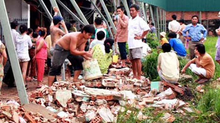 Bức tường đã đè chết một cô gái trẻ và khiến 3 người khác bị thương. (Ảnh minh họa) Bức tường đã đè chết một cô gái trẻ và khiến 3 người khác bị thương. (Ảnh minh họa)