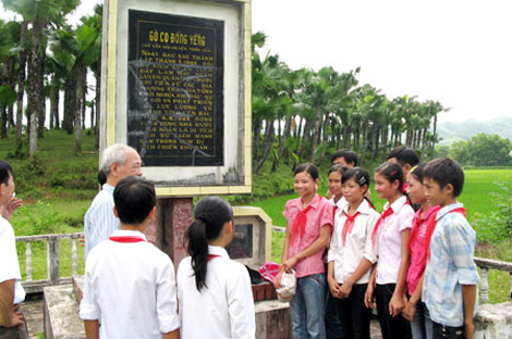 Chủ nhân 3.000 bài thơ về lịch sử mong muốn xã hội nhìn nhận lại ảnh 3 Chủ nhân 3.000 bài thơ về lịch sử mong muốn xã hội nhìn nhận lại ảnh 3