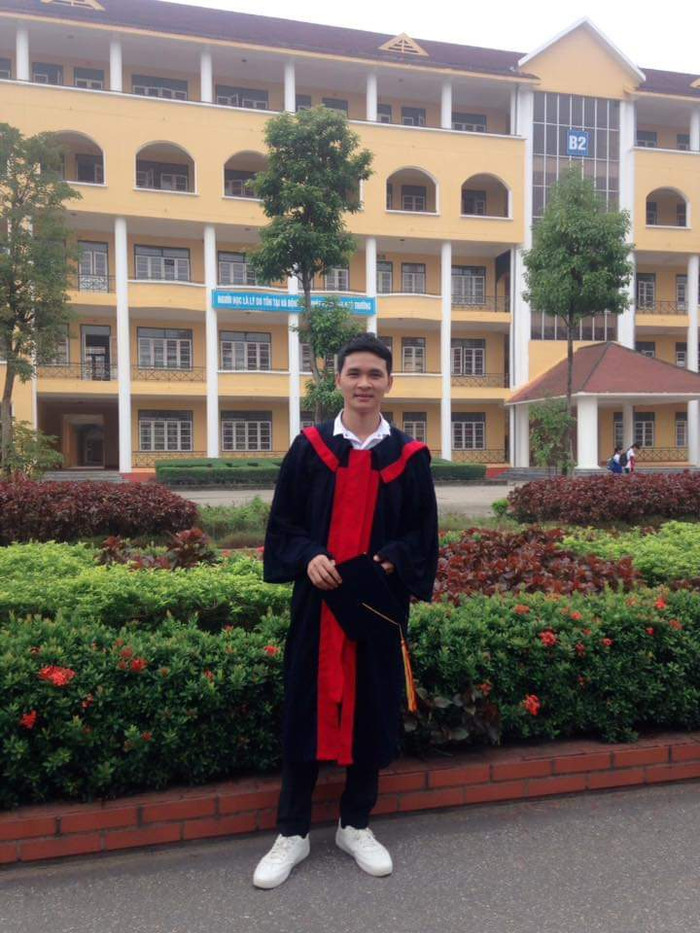 Anh Vương Văn Tiến khi là sinh viên Trường Đại học Sư phạm - Đại học Thái Nguyên (ảnh: NVCC) Anh Vương Văn Tiến khi là sinh viên Trường Đại học Sư phạm - Đại học Thái Nguyên (ảnh: NVCC)