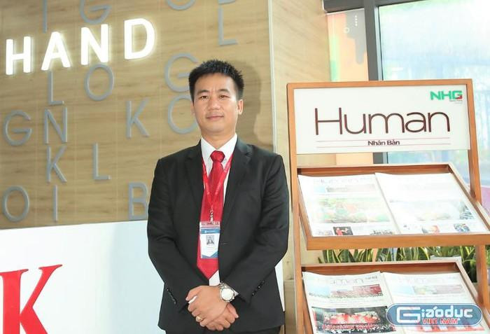 Thạc sĩ Huỳnh Văn Tiết - Phó Hiệu trưởng phụ trách chuyên môn Trường Tiểu học - Trung học cơ sở -Trung học phổ thông Anh Quốc (Ảnh: NVCC) Thạc sĩ Huỳnh Văn Tiết - Phó Hiệu trưởng phụ trách chuyên môn Trường Tiểu học - Trung học cơ sở -Trung học phổ thông Anh Quốc (Ảnh: NVCC)