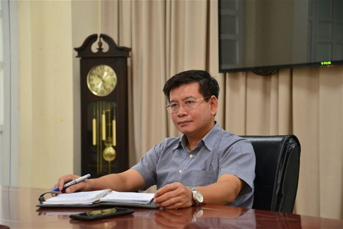 Phó giáo sư, Tiến sĩ Đinh Văn Châu. Phó giáo sư, Tiến sĩ Đinh Văn Châu.