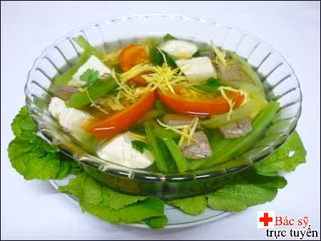 Canh gan lợn rau cải hợp với thời tiết mùa thu