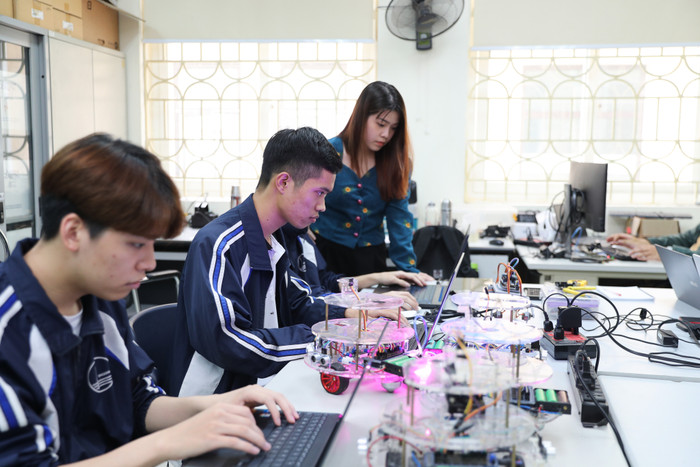 Trường Đại học Công nghệ - Đại học Quốc gia Hà Nội tuyển sinh 17 ngành đào tạo đại học chính quy. Ảnh minh hoạ: VNU ảnh 8 (1).jpg