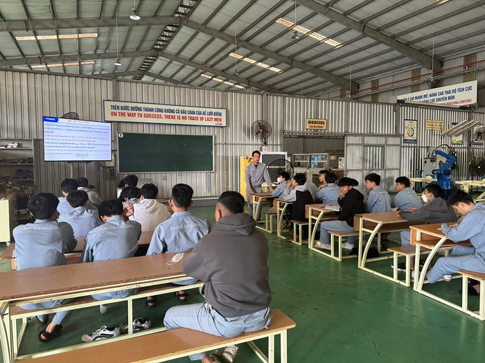 Hội thảo “Cao đẳng – thực trạng và giải pháp” sẽ bàn về vấn đề đào tạo cao đẳng hiện nay. cao đẳng (2).jpg