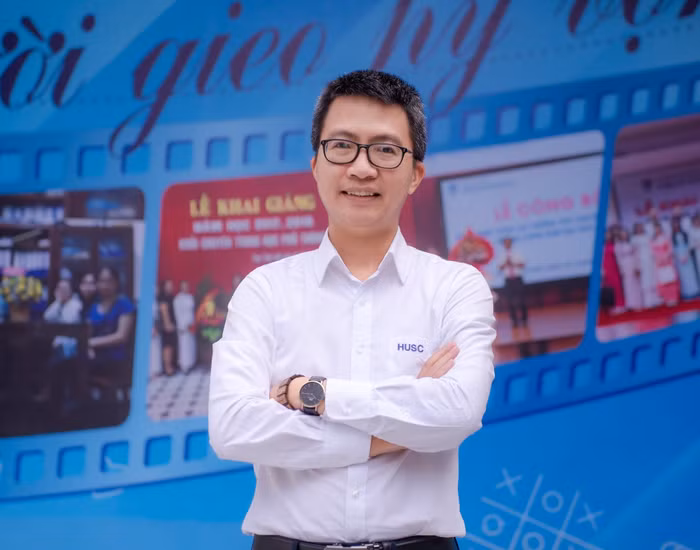 Tiến sĩ Nguyễn Văn Hùng - Phó Hiệu trưởng Trường Trung học phổ thông Chuyên Khoa học Huế (Ảnh: NVCC)