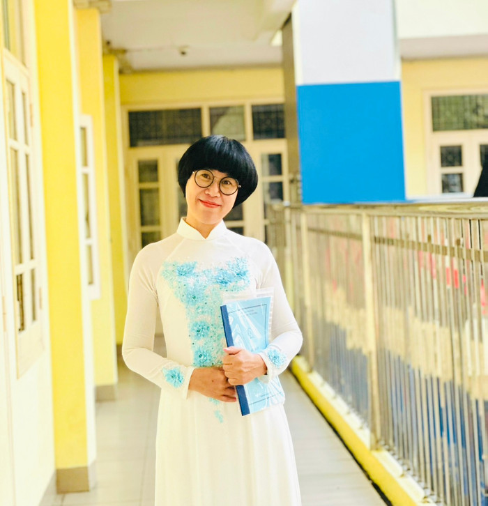 Cô Nguyễn Thị Vân Hồng - Hiệu trưởng Trường Trung học cơ sở Chương Dương (Hoàn Kiếm, Hà Nội). Ảnh: NVCC