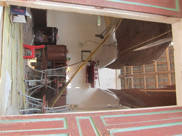 Các ngôi nhà cấp 4 gần khu vực nhà máy bị nổ gần như bị hư hỏng hoàn toàn. Các ngôi nhà cấp 4 gần khu vực nhà máy bị nổ gần như bị hư hỏng hoàn toàn.