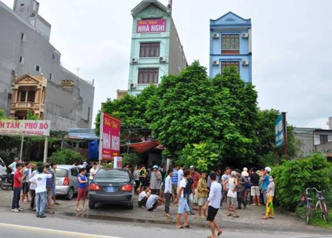 Nhà nghỉ Hồng Anh nơi xảy ra án mạng. Nhà nghỉ Hồng Anh nơi xảy ra án mạng.