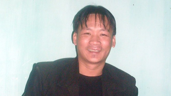 Danh sách các “đàn em” bước theo vết xe đổ của Thanh Tuấn có rất nhiều. Đa số sau khi dính vào ma tuý đều “thân tàn ma dại” và bị CLB SLNA thanh lý hợp đồng. Danh sách các “đàn em” bước theo vết xe đổ của Thanh Tuấn có rất nhiều. Đa số sau khi dính vào ma tuý đều “thân tàn ma dại” và bị CLB SLNA thanh lý hợp đồng.