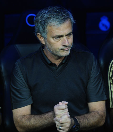 Mourinho muốn các học trò thắt chặt kỷ luật, vậy mà bản thân ông lại coi thường kỷ luật của cấp trên