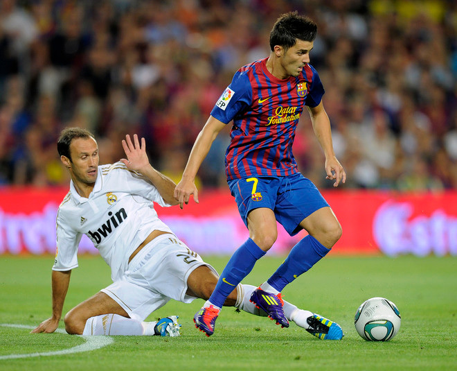 Carvalho. Một trong những trung vệ tiểu xảo nhất hiện nay, Carvalho bị ghét ở điểm này Carvalho. Một trong những trung vệ tiểu xảo nhất hiện nay, Carvalho bị ghét ở điểm này