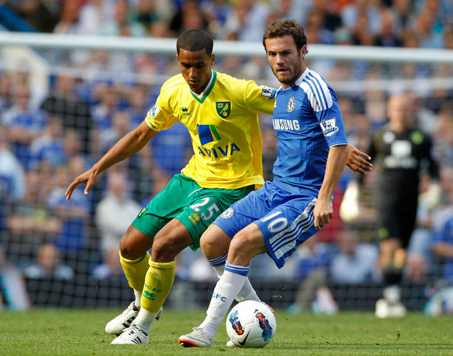 Mata - 1m70, anh không ngần ngại dấn thân vào môi trường Premier League bất chấp vóc dáng. Và Mata đã chứng minh anh nhỏ bé nhưng tài năng thì không hề nhỏ