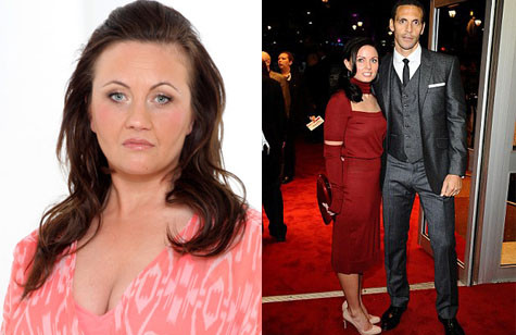 Vì anh biết Carly Storey (trái) sẽ làm gia đình mình sóng gió