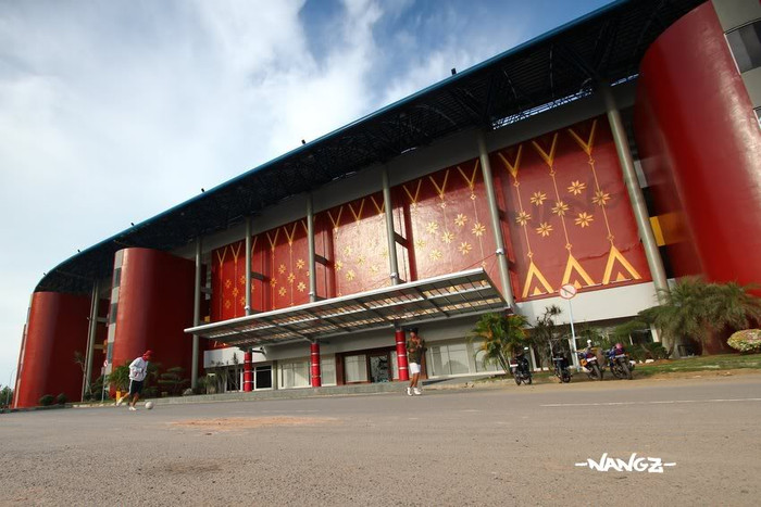 Bên ngoài sân, không khí SEA Games dường như vẫn chưa về Bên ngoài sân, không khí SEA Games dường như vẫn chưa về