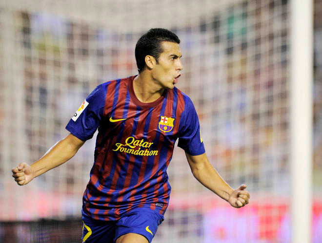 Pedro, 1m69, anh cùng Messi, Iniesta, Villa và Xavi hợp thành hình ngũ giác nhỏ bé nhưng cực kỳ đáng sợ của Barca