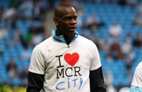 Balotelli giờ đã ngoan? Balotelli giờ đã ngoan?