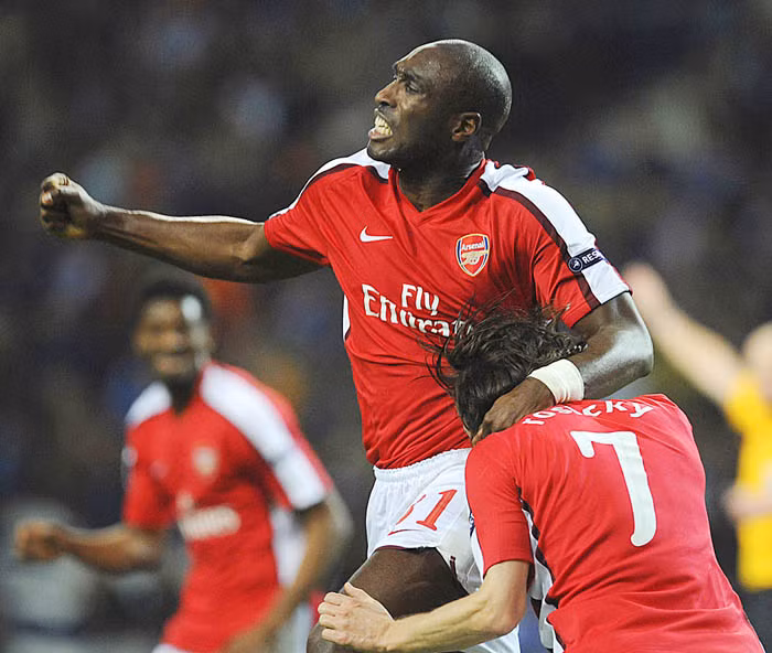 Sol Campbell bị ghét vì thiếu trung thành