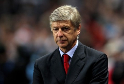 HLV Wenger có lý do để trách cứ cách học trò