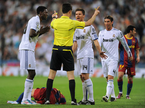 Gặp Barca, Real sợ nhất trọng tài