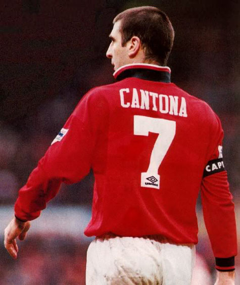 Cantona xuất hiện dấu hiệu bất ổn về tâm lý lẫn phong độ... Cantona xuất hiện dấu hiệu bất ổn về tâm lý lẫn phong độ...