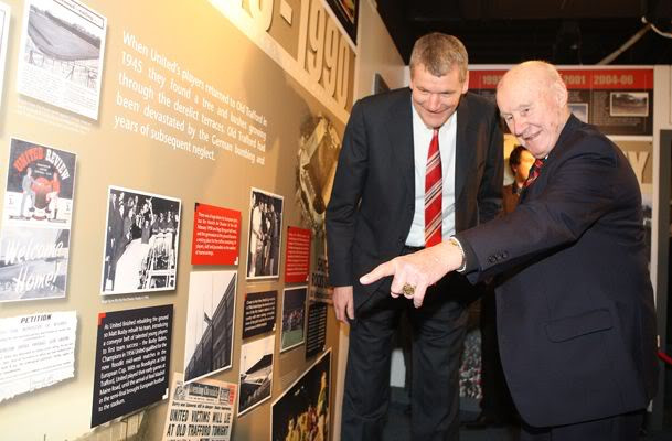 Những bức hình biết nói, miêu tả lại lịch sử đau thương nhưng hào hùng của Man Utd