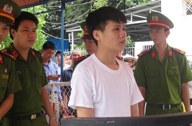 Chỉ vì người yêu đòi chia tay, Hiệp đã nhẫn tâm ra tay cuồng sát và đối mặt với án tù chung thân Chỉ vì người yêu đòi chia tay, Hiệp đã nhẫn tâm ra tay cuồng sát và đối mặt với án tù chung thân