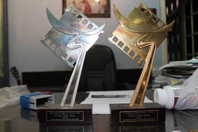 Những giải thưởng cao quý trong làng điện ảnh Việt Nam mà NSƯT Chánh Tín đạt được