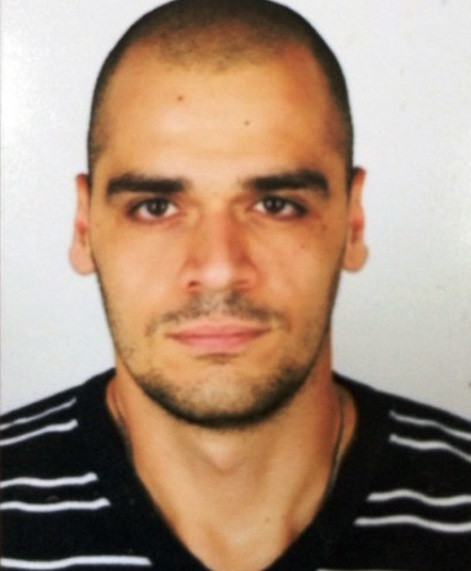 Đối tượng Stoyanoy Yuliyan Georgiev dùng thẻ ATM giả bị cơ quan công an bắt giữ. Ảnh CA cung cấp