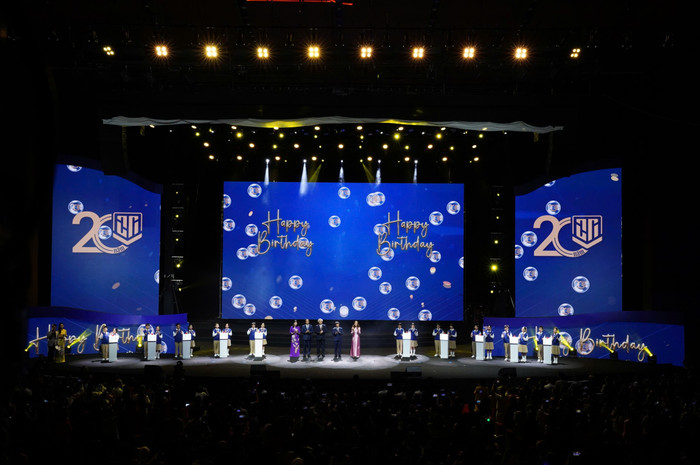 ki-niem-20-nam-thanh-lap-he-thong-giao-duc-ly-thai-to (2).jpg