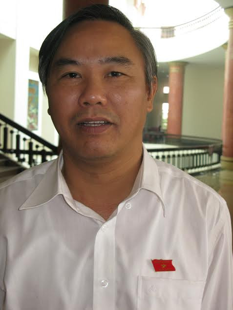 Ông Phùng Đức Tiến, Ủy viên Thường trực Ủy ban Khoa học công nghệ và Môi trường của Quốc hội. Ông Phùng Đức Tiến, Ủy viên Thường trực Ủy ban Khoa học công nghệ và Môi trường của Quốc hội.