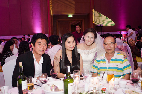 Đoàn làm phim "Hoa cỏ may 2" Đoàn làm phim "Hoa cỏ may 2"