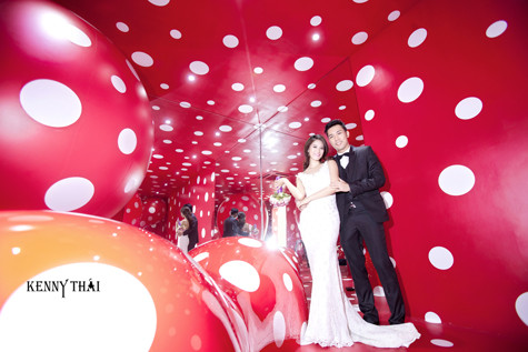 Bộ ảnh cưới được Kenny Thái thực hiện và dành tặng cho vợ chồng Vân Anh như một món quà với lời chúc hạnh phúc đến cô em gái thân thiết