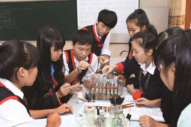 Số lượng sinh viên được cử đi đào tạo theo chính sách cử tuyển ở các trường đại học đang giảm dần. Ảnh minh hoạ: Báo Dân tộc và Phát triển