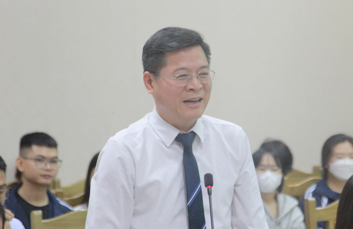 Ông Nguyễn Văn Hà - Phó Chủ nhiệm Đoàn Luật sư thành phố Hà Nội, Trưởng Văn phòng luật Hà Lan và cộng sự. (Ảnh: Mạnh Đoàn) truong-dai-hoc-luat-dai-hoc-quoc-gia-ha-noi-to-chuc-toa-dam (2).JPG
