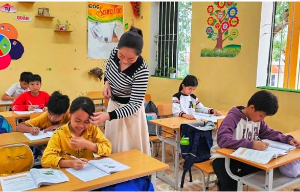 Học sinh Trường Tiểu học Nguyễn Bá Ngọc (Ảnh: Báo Nhân dân) hoc-sinh-truong-tieu-hoc-nguyen-ba-ngoc.JPG