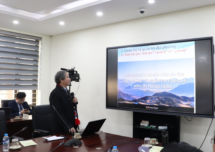 Giáo sư Phạm Hồng Tung chia sẻ tại Hội thảo. Giáo sư Phạm Hồng Tung chia sẻ tại Hội thảo.