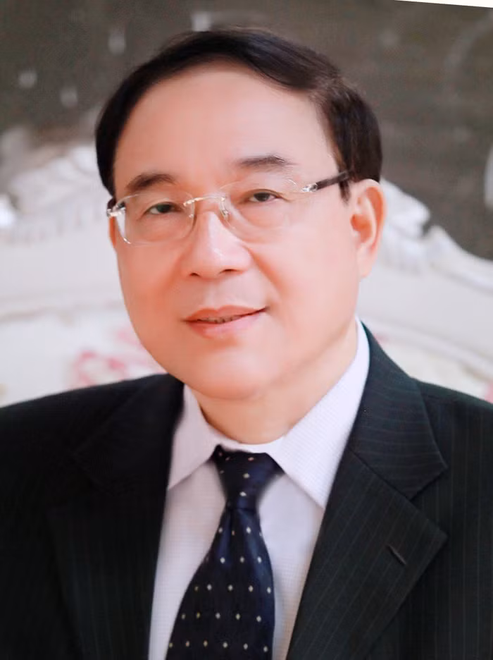 Tiến sĩ Nguyễn Huy Chương - Viện trưởng Viện Nghiên cứu và Phát triển Tri thức số. Tiến sĩ Nguyễn Huy Chương - Viện trưởng Viện Nghiên cứu và Phát triển Tri thức số.